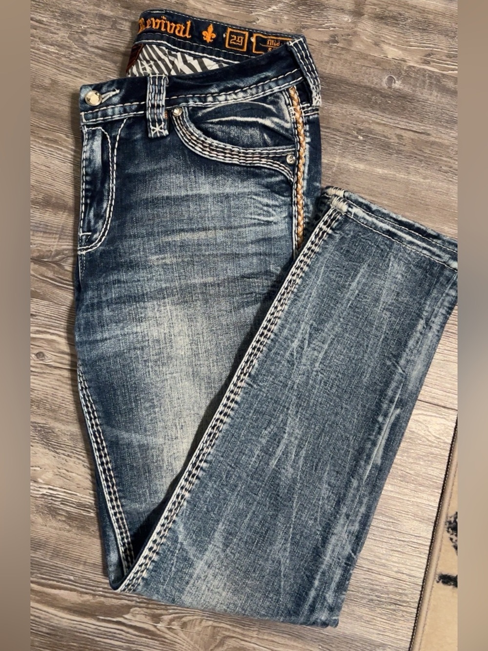 Lk New Women’s Buckle Rock Revival sz 29 Mid Rise Nuri